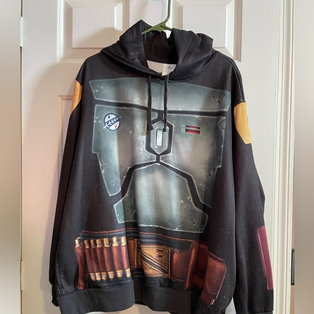 Men's X Large (XL) Star Wars Boba Fett Disney Parks cosplay hoodie.